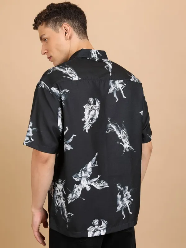  Highlander Men Black Printed Oversized Fit Casual Shirts