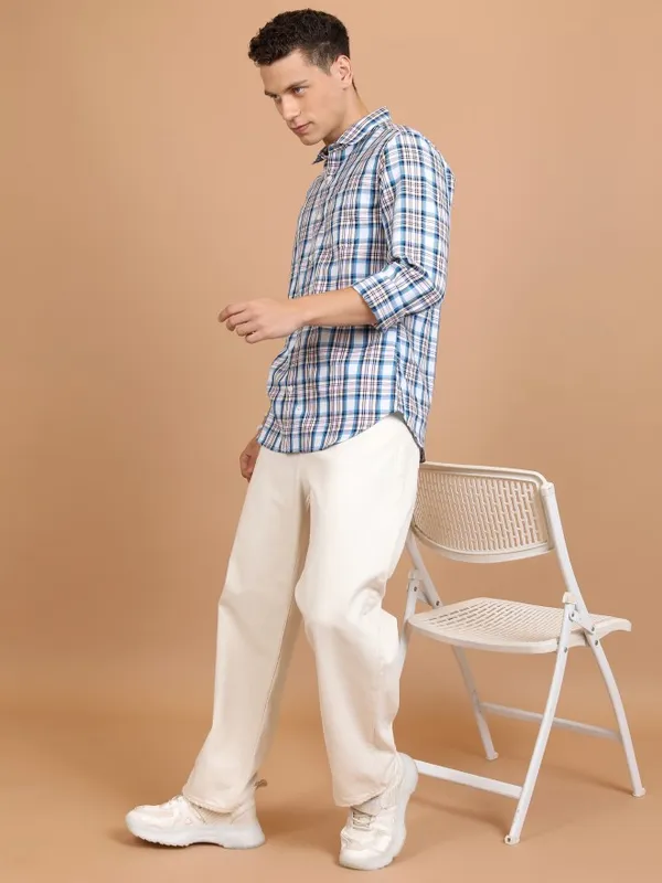  Ketch Men White Checked Slim Fit Casual Shirts