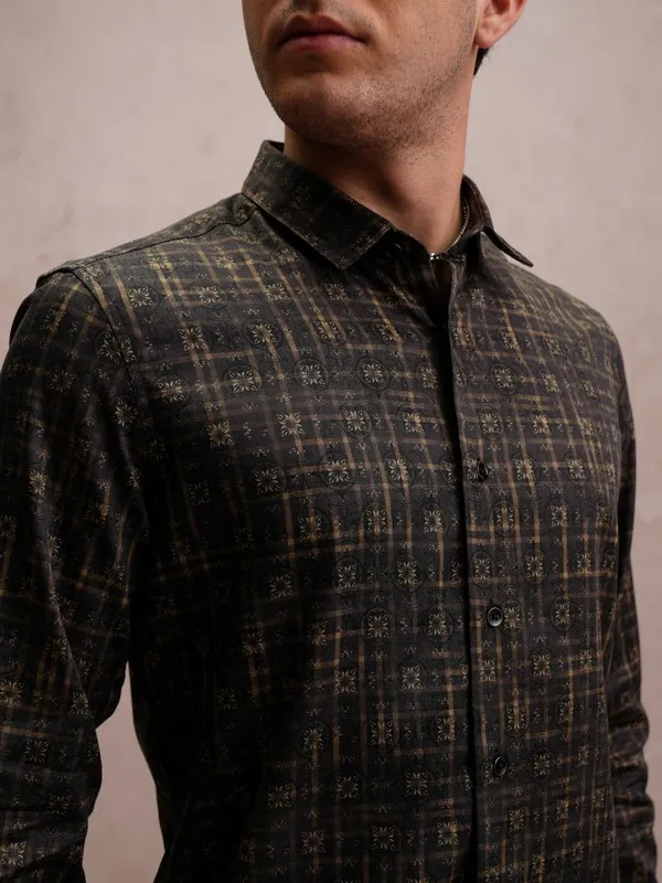  Locomotive Men Brown Printed Slim Fit Casual Shirts