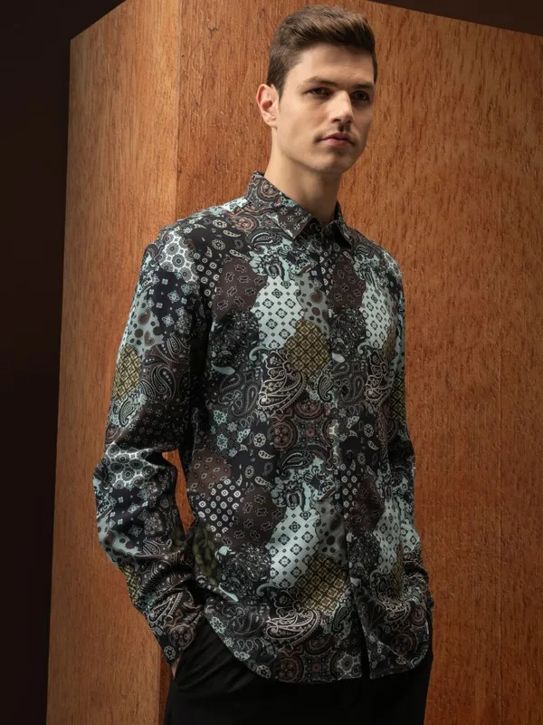  Locomotive Men Brown Printed Slim Fit Casual Shirts