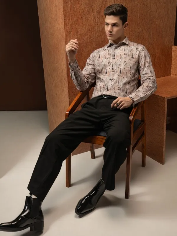  Locomotive Men Pink Printed Slim Fit Casual Shirts