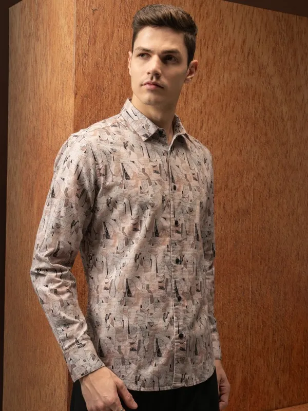  Locomotive Men Pink Printed Slim Fit Casual Shirts
