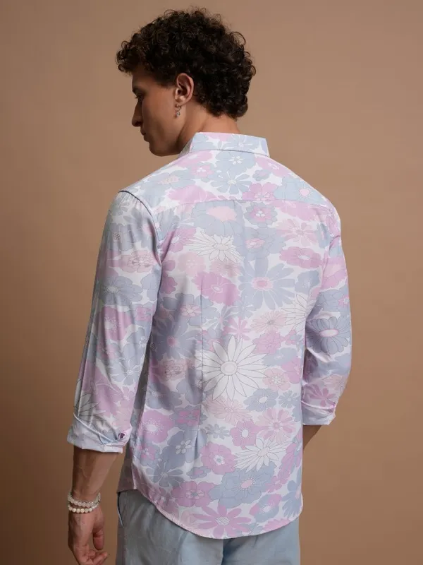  Highlander Men Lavender Printed Slim Fit Casual Shirts