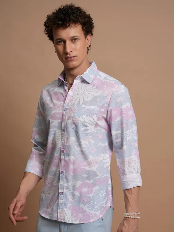  Highlander Men Lavender Printed Slim Fit Casual Shirts