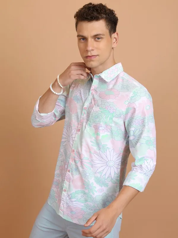  Highlander Men Pink Printed Slim Fit Casual Shirts