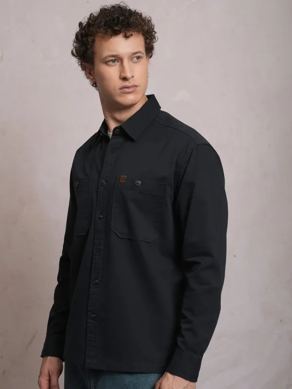  Locomotive Men Navy Blue Solid Oversized Fit Casual Shirts
