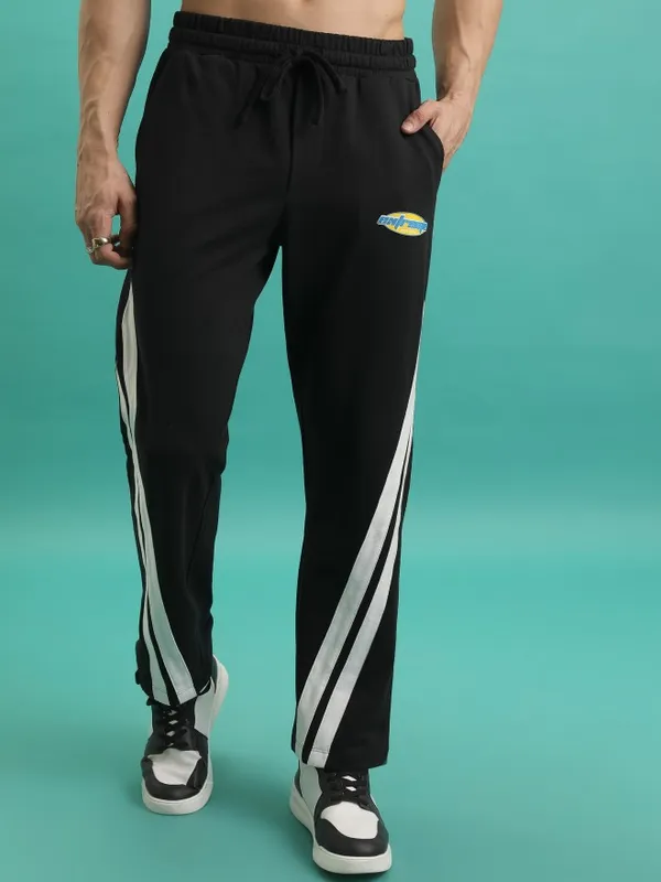  Highlander Men Black Relaxed Fit Track Pants