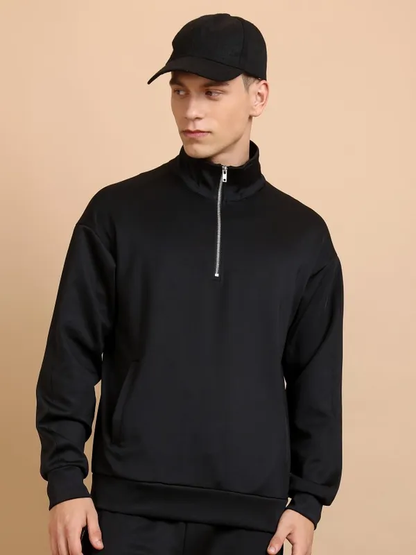  Highlander Men Black High Neck Pullover Sweatshirts