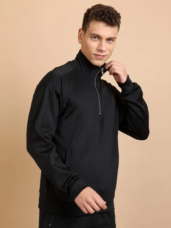  Highlander Men Black High Neck Pullover Sweatshirts