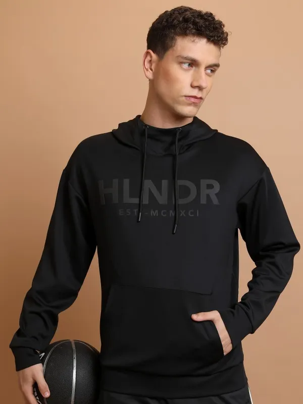 Men Solid Sweatshirt