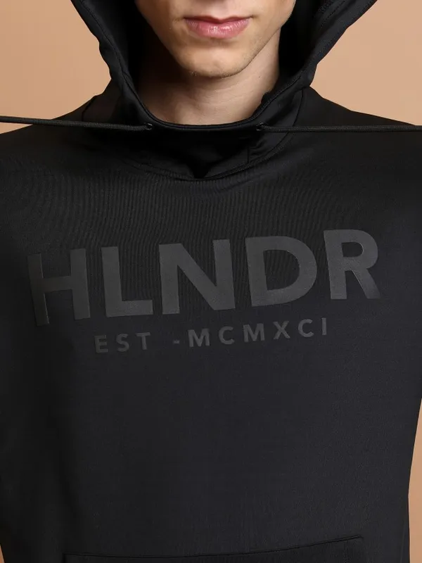 Men Solid Sweatshirt