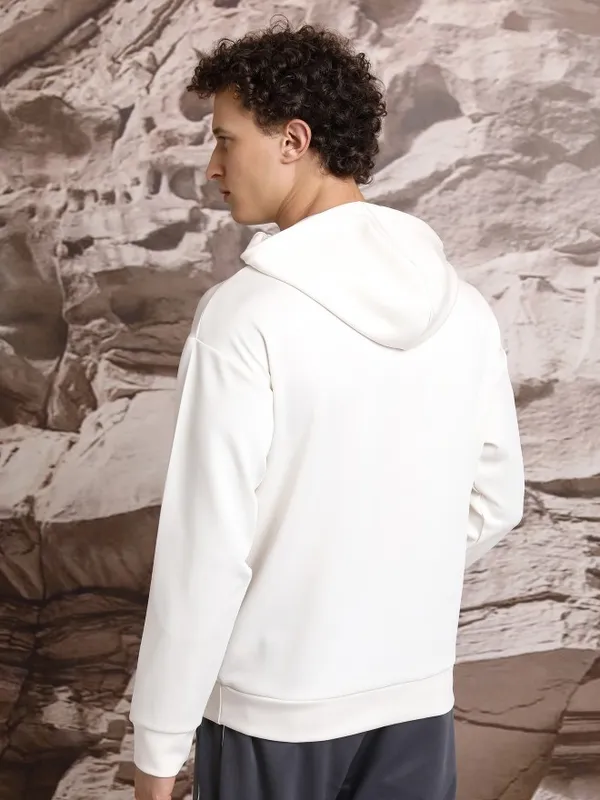 Men Solid Sweatshirt