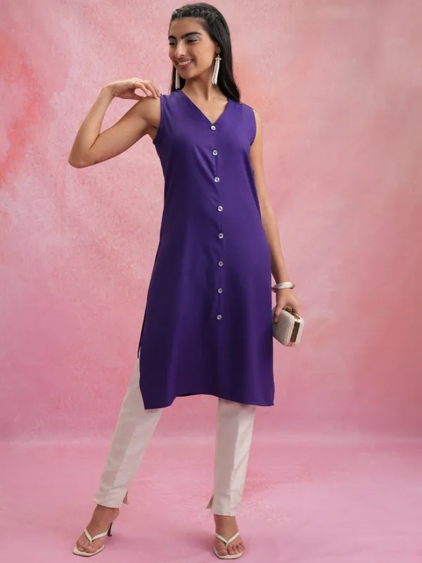  Vishudh Women Purple Solid Straight Kurtas