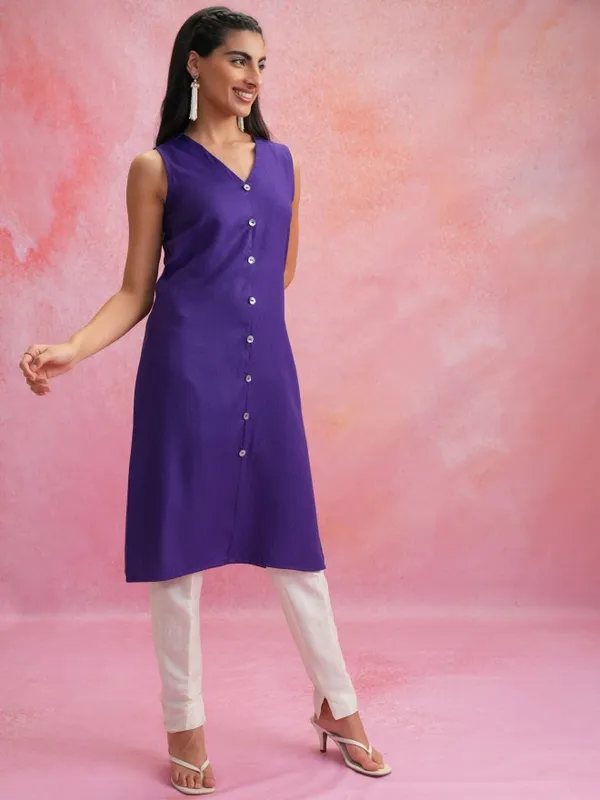  Vishudh Women Purple Solid Straight Kurtas