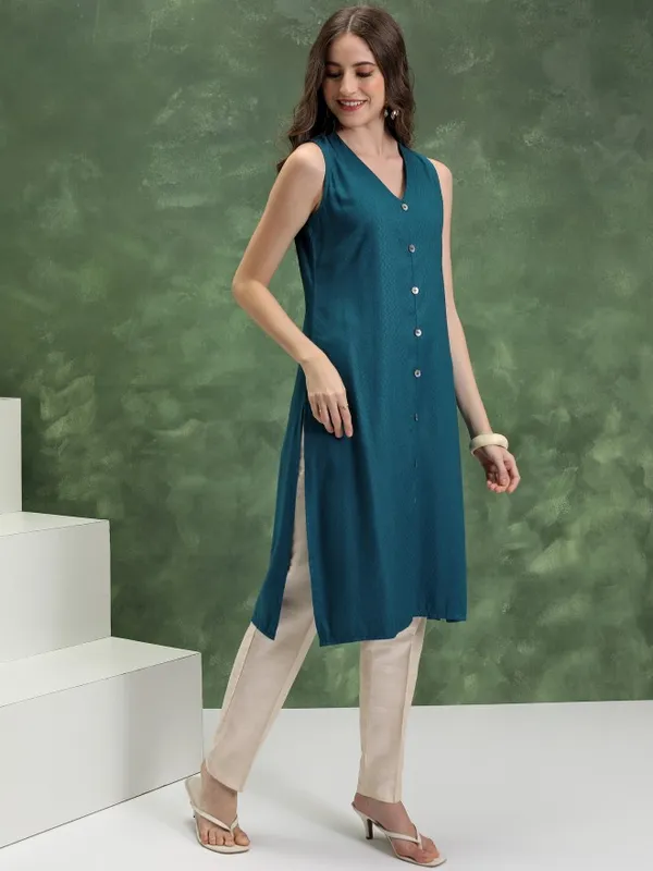 Solid Straight Kurta