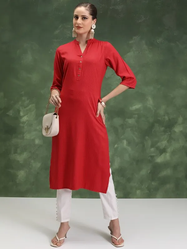  Vishudh Women Red Solid Straight Kurtas