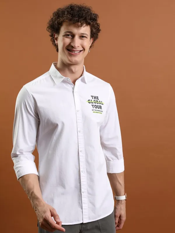 Men Slim Fit Casual Shirt