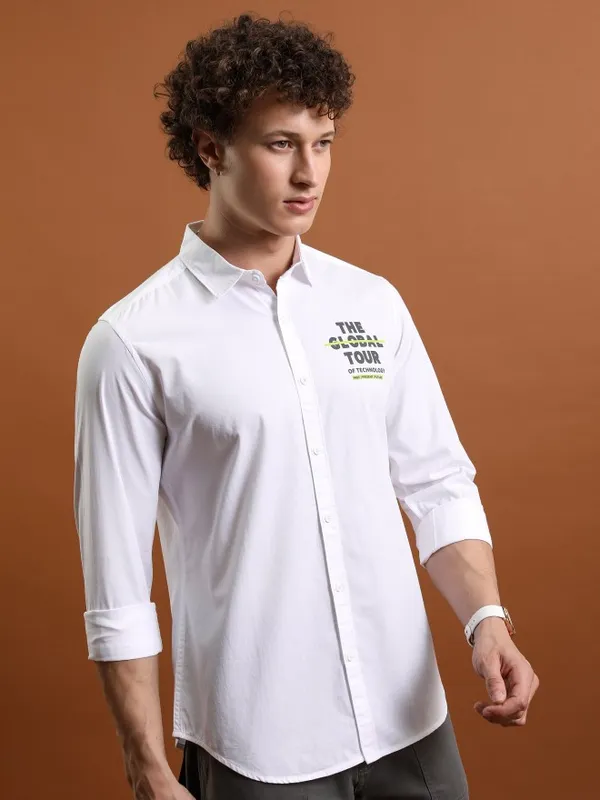 Men Slim Fit Casual Shirt