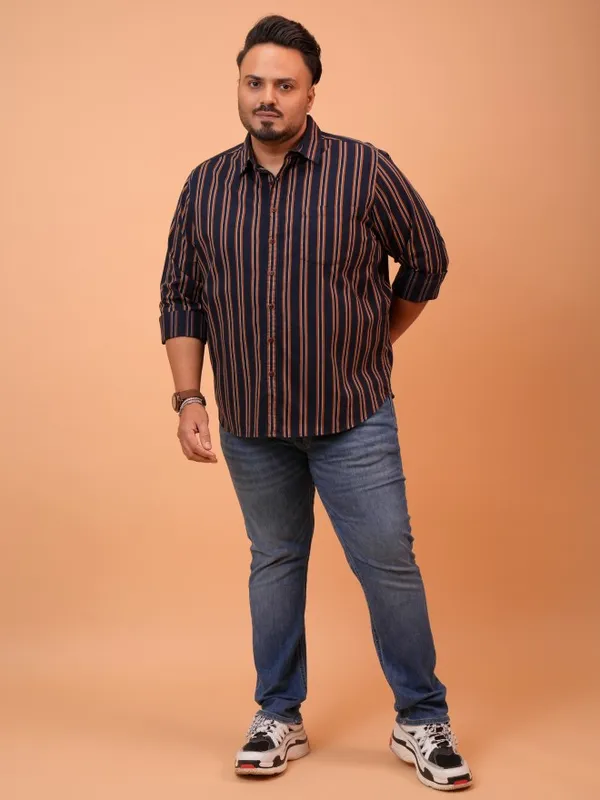 Xtra Ordinary By Highlander Men Navy Blue Striped Regular Fit Casual Shirts