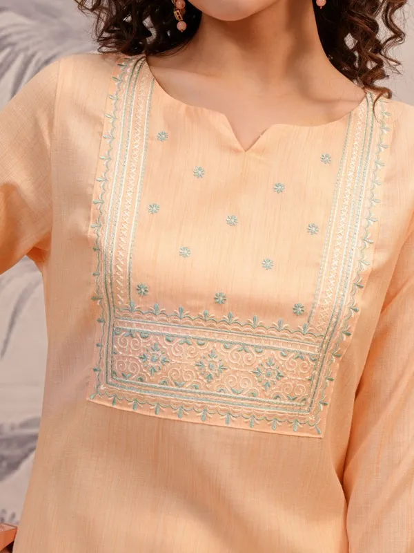 Round Neck Embroidered Tunic