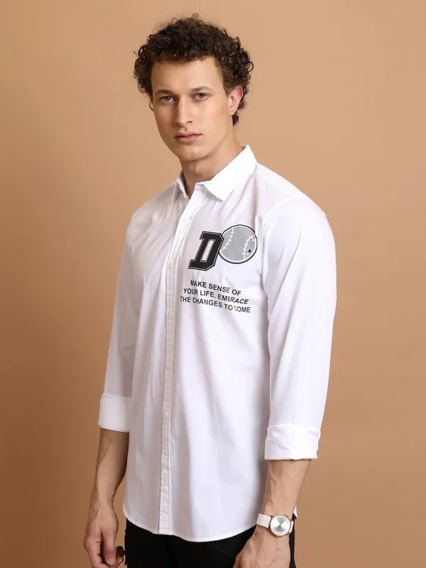  Ketch Men White Printed Slim Fit Casual Shirts