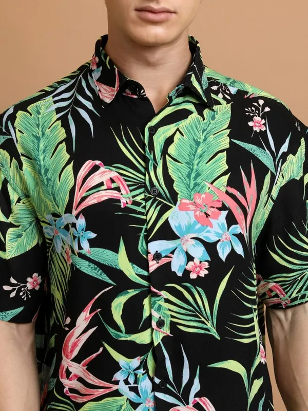  Highlander Men Black Printed Oversized Fit Casual Shirts