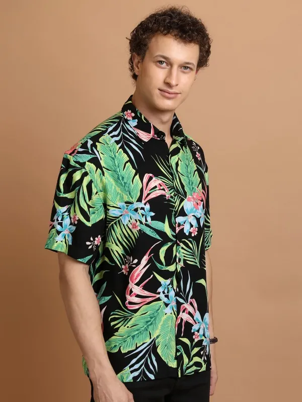  Highlander Men Black Printed Oversized Fit Casual Shirts