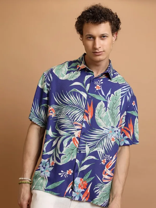  Highlander Men Blue Printed Oversized Fit Casual Shirts