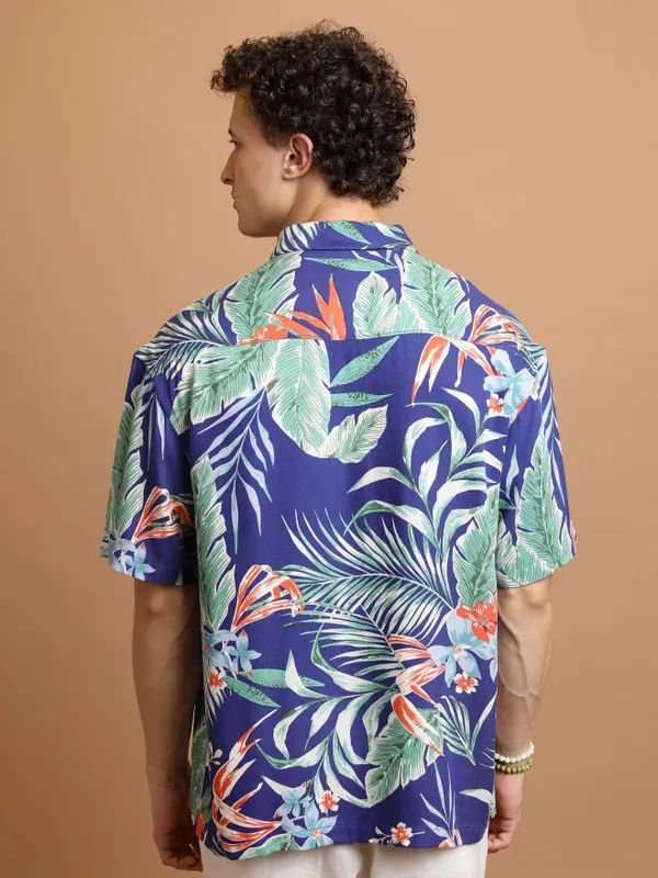  Highlander Men Blue Printed Oversized Fit Casual Shirts