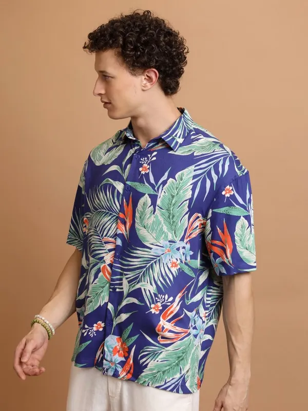  Highlander Men Blue Printed Oversized Fit Casual Shirts