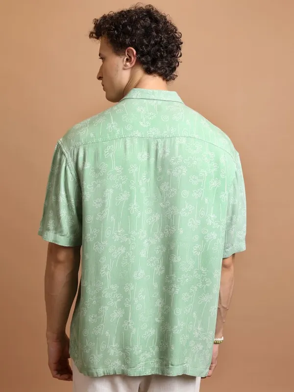  Ketch Men Green Printed Oversized Fit Casual Shirts
