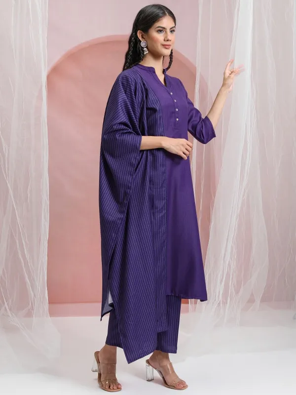  Vishudh Women Purple Solid Kurta Sets