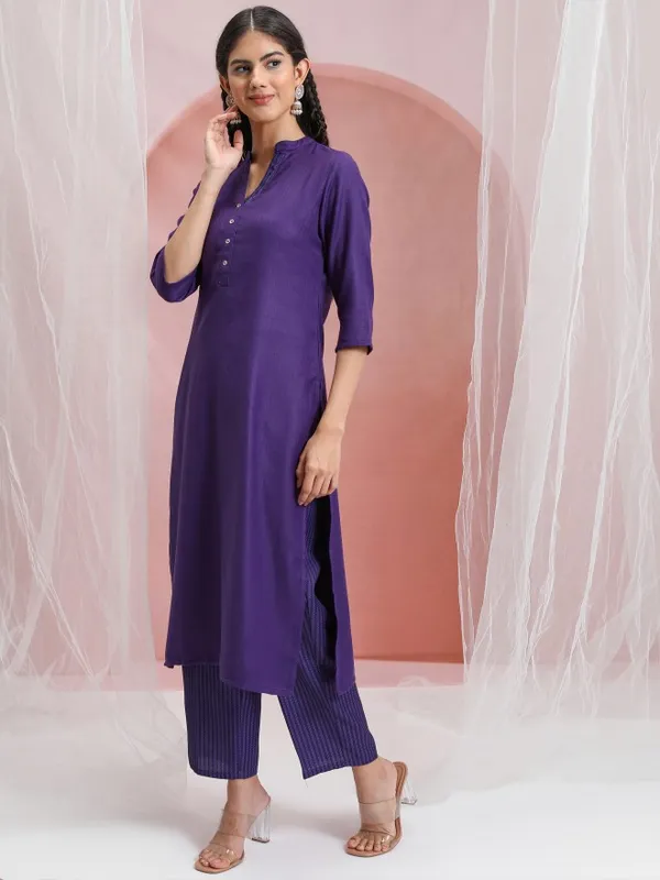  Vishudh Women Purple Solid Kurta Sets