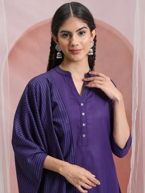  Vishudh Women Purple Solid Kurta Sets
