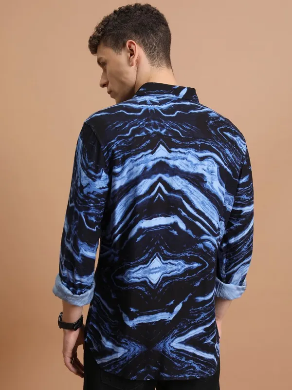  Highlander Men Navy Blue Printed Slim Fit Casual Shirts