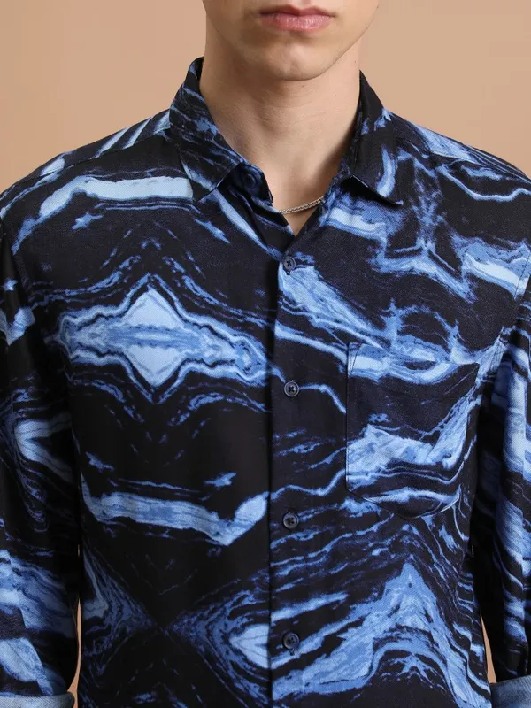  Highlander Men Navy Blue Printed Slim Fit Casual Shirts