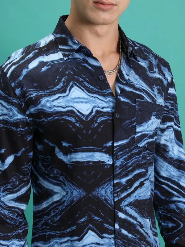 Men Slim Fit Casual Shirt