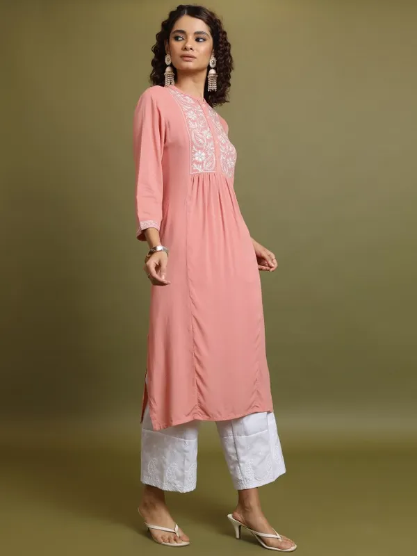  Vishudh  Women Peach Embroidered Straight Kurtas