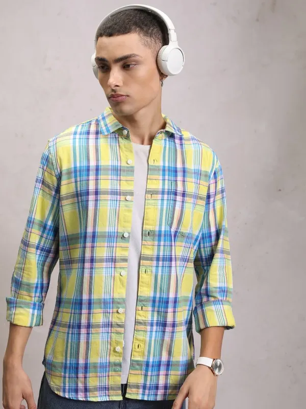 Men Slim Fit Casual Shirt