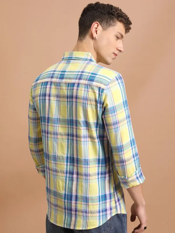  Ketch Men Yellow Checked Slim Fit Casual Shirts