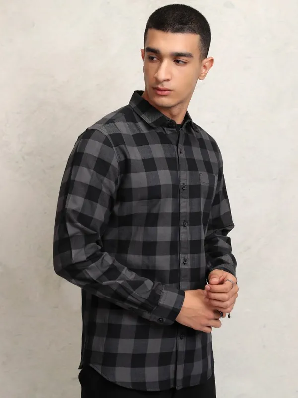 Ketch Men Grey Checked Slim Fit Casual Shirt