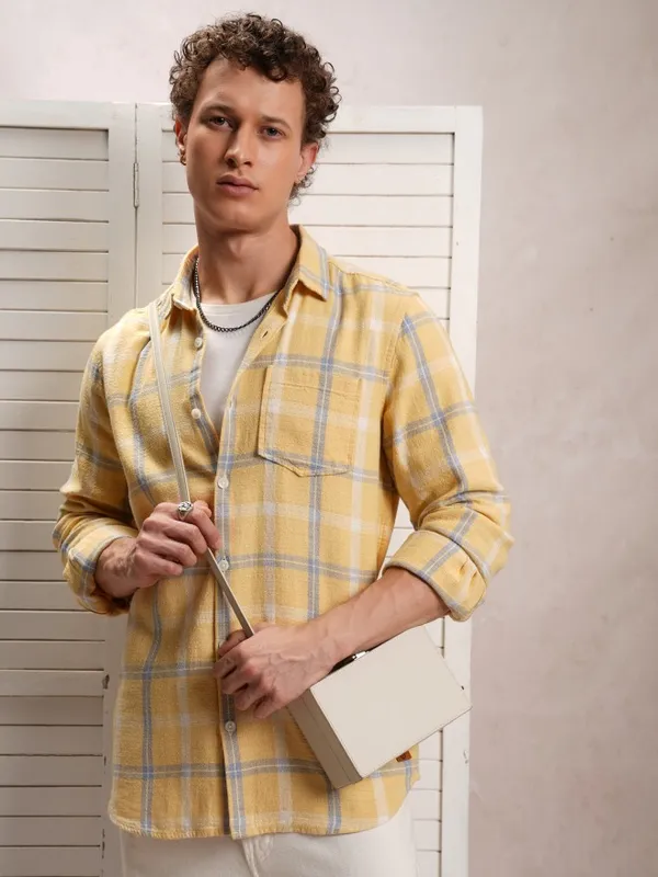  Locomotive Men Yellow Checked Regular Fit Casual Shirts