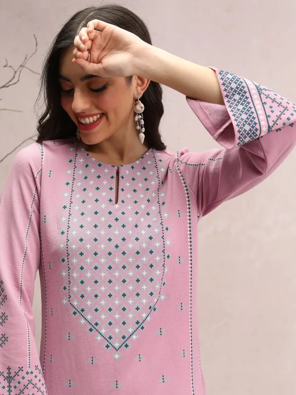  Vishudh  Women Pink Printed Straight Kurtas