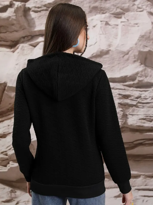  Tokyo Talkies Women Black Hood Sweatshirts