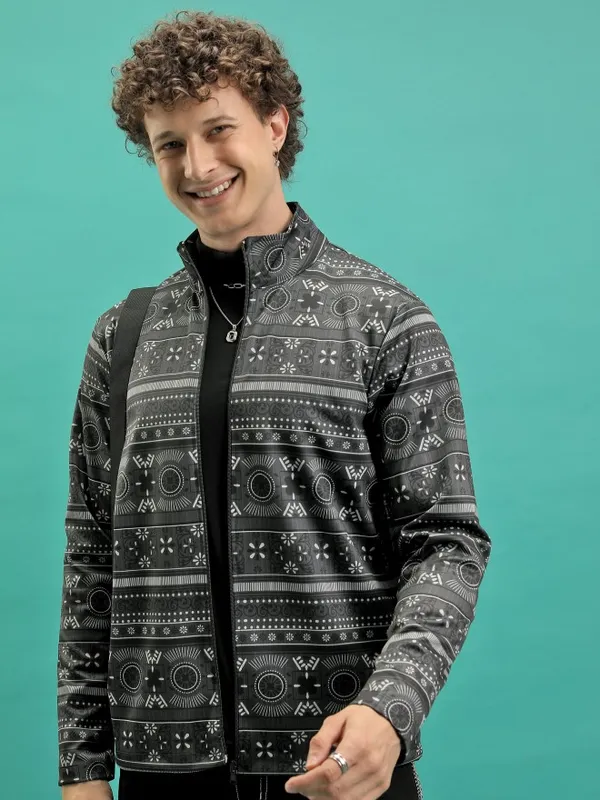  Highlander Men Grey High Neck Pullover Sweatshirts