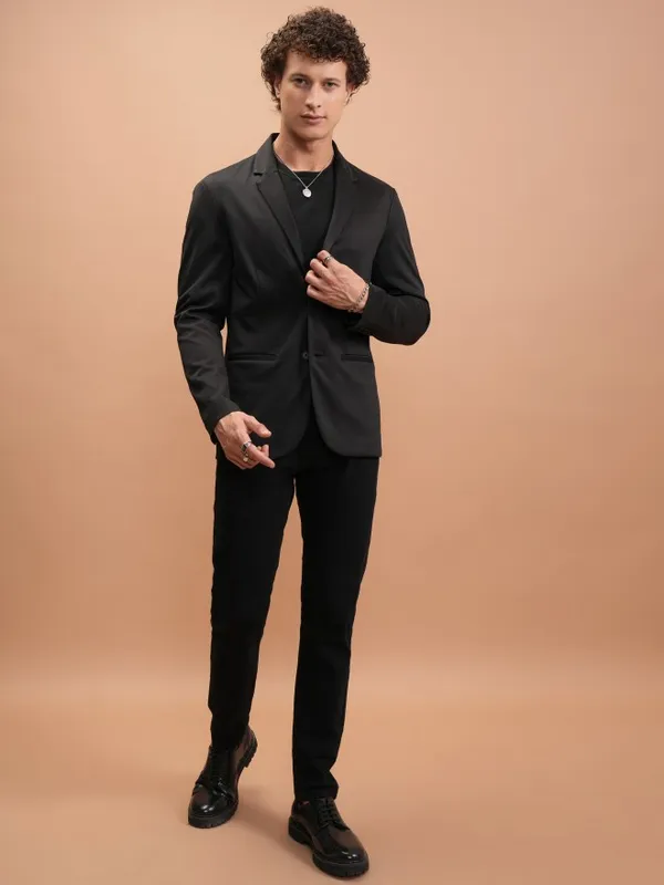Solid Regular Fit Blazer