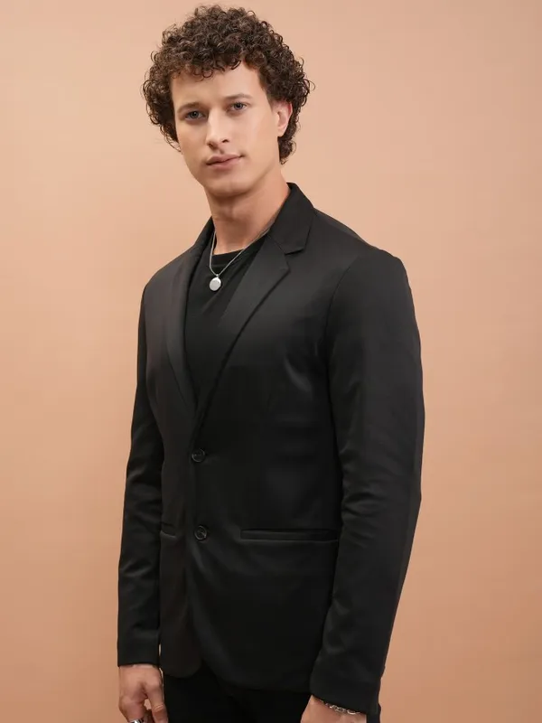 Solid Regular Fit Blazer