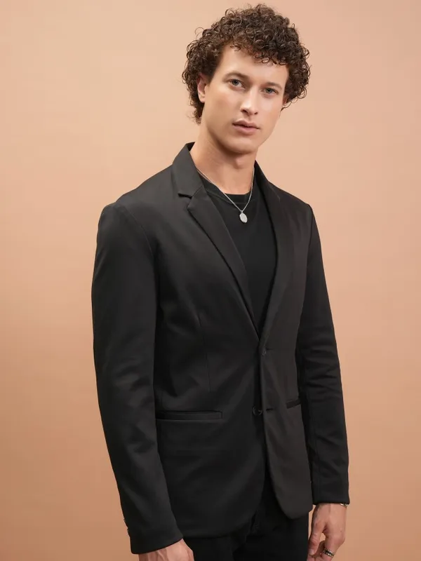 Solid Regular Fit Blazer
