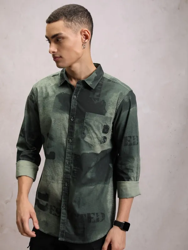  Highlander Men Olive Printed Slim Fit Casual Shirts