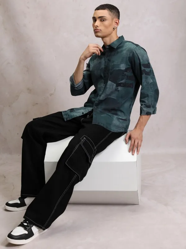  Highlander Men Blue Printed Slim Fit Casual Shirts